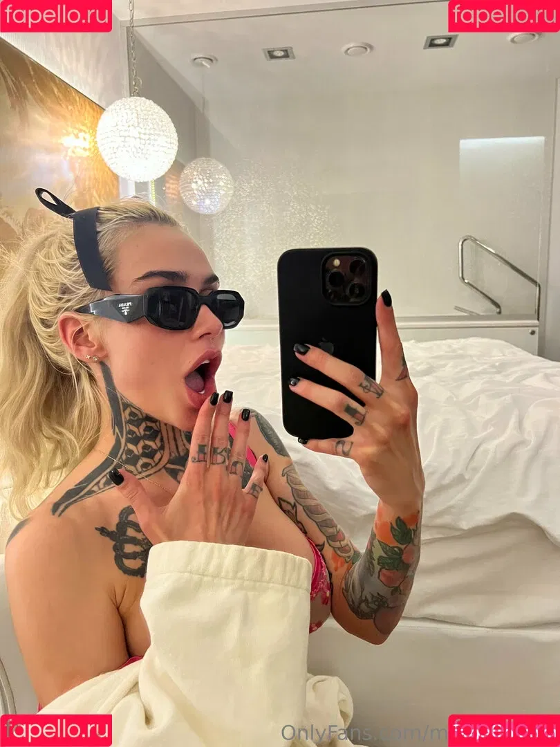 mia_foxybae / miabgalvan Onlyfans Photo Gallery 