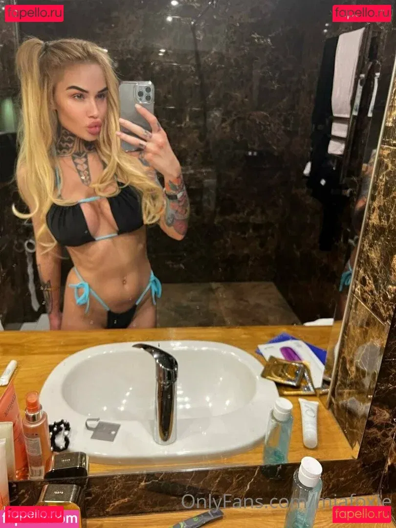 mia_foxybae / miabgalvan Onlyfans Photo Gallery 