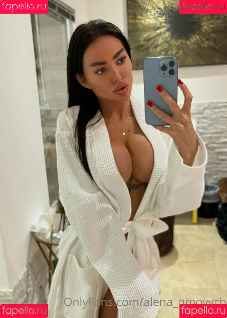 Alena Omovych / alena_omovych / alenaomovich Onlyfans Photo Gallery 
