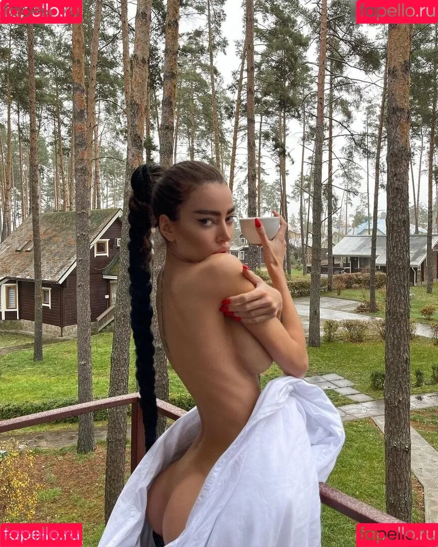 Alena Omovych / alena_omovych / alenaomovich Onlyfans Photo Gallery 