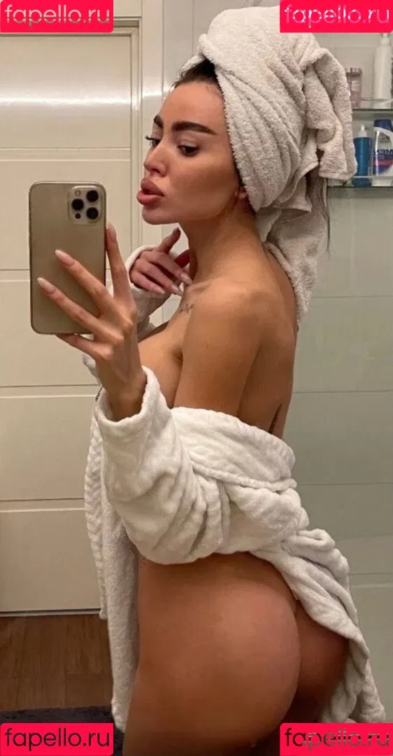 Alena Omovych / alena_omovych / alenaomovich Onlyfans Photo Gallery 