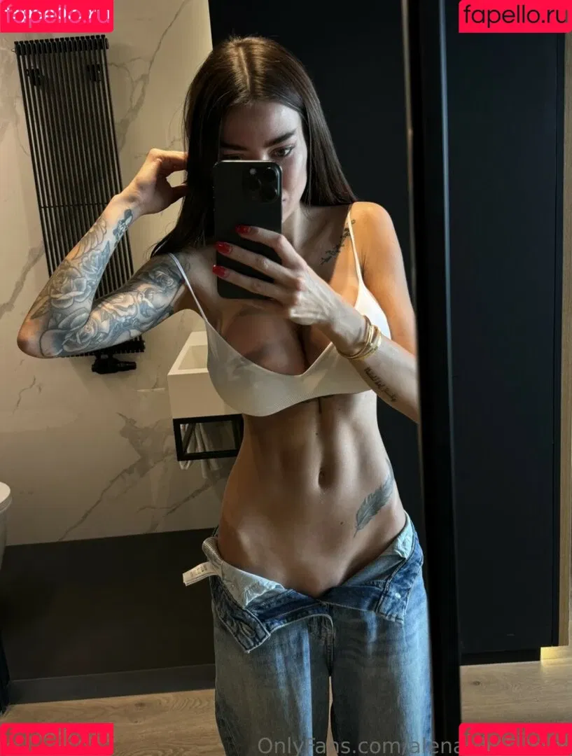 Alena Omovych / alena_omovych / alenaomovich Onlyfans Photo Gallery 