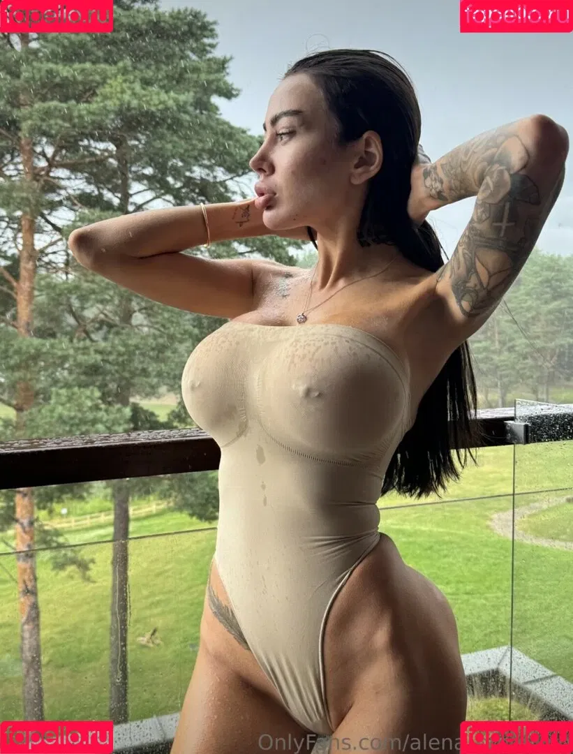 Alena Omovych / alena_omovych / alenaomovich Onlyfans Photo Gallery 