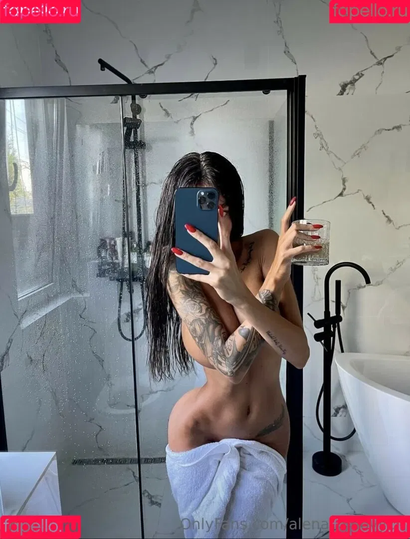 Alena Omovych / alena_omovych / alenaomovich Onlyfans Photo Gallery 