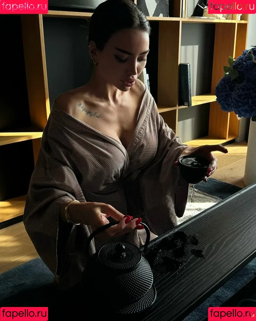 Alena Omovych / alena_omovych / alenaomovich Onlyfans Photo Gallery 