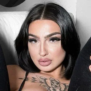 Frederike sylvain / Thefreddyzz / thefreddyz Onlyfans Photo Gallery 