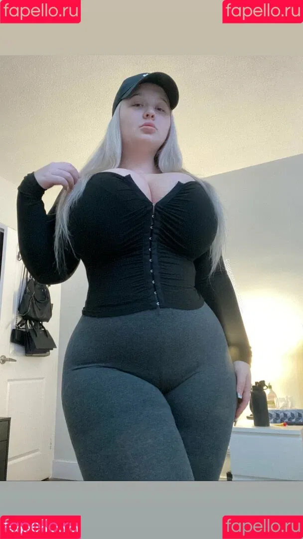 Stacy / staceysilvatv / stacyyrayy / superstackedstacyvip / superstackstacy Onlyfans Photo Gallery 