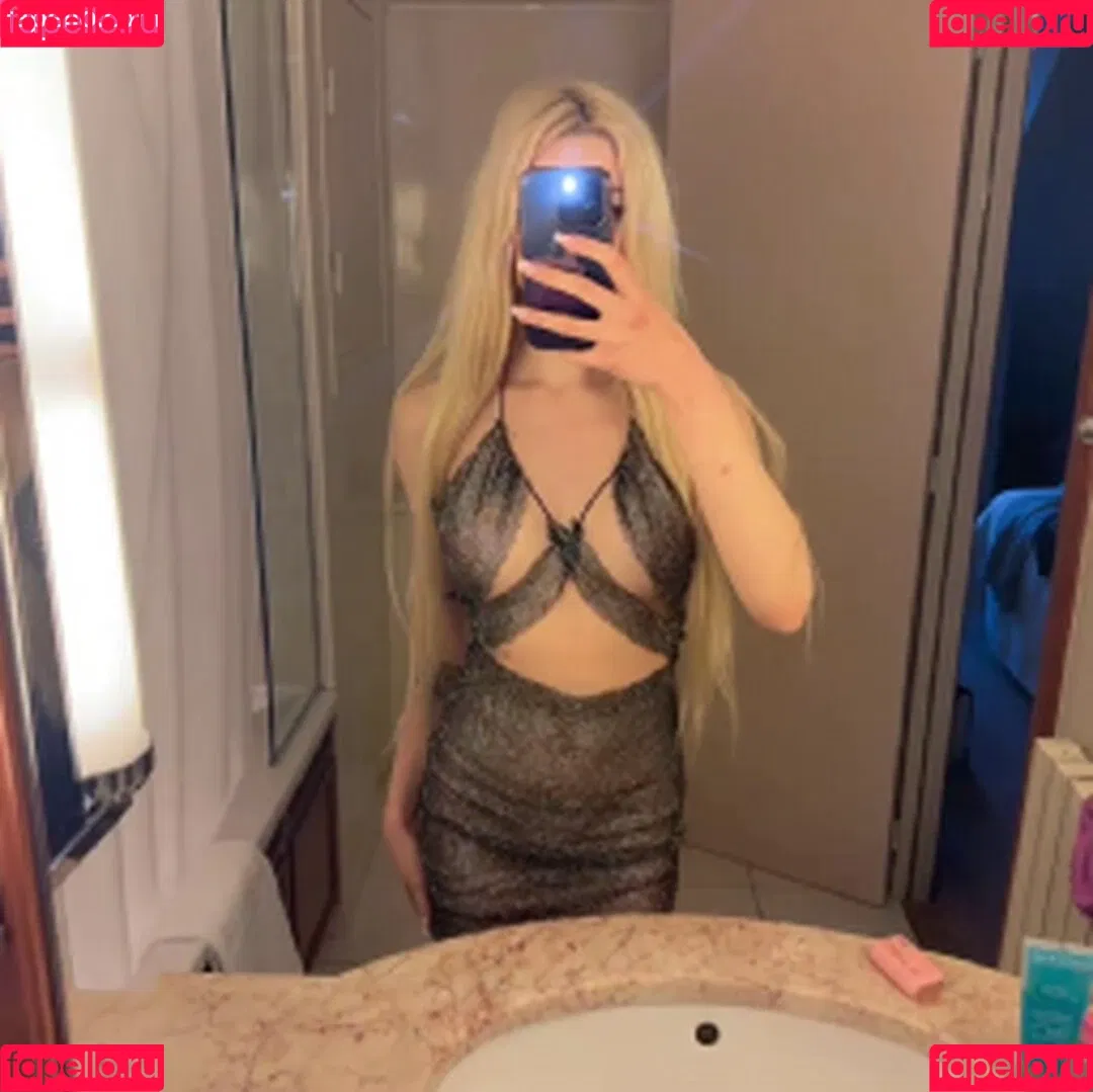 ksushechkakkk / sunny_kerss Onlyfans Photo Gallery 