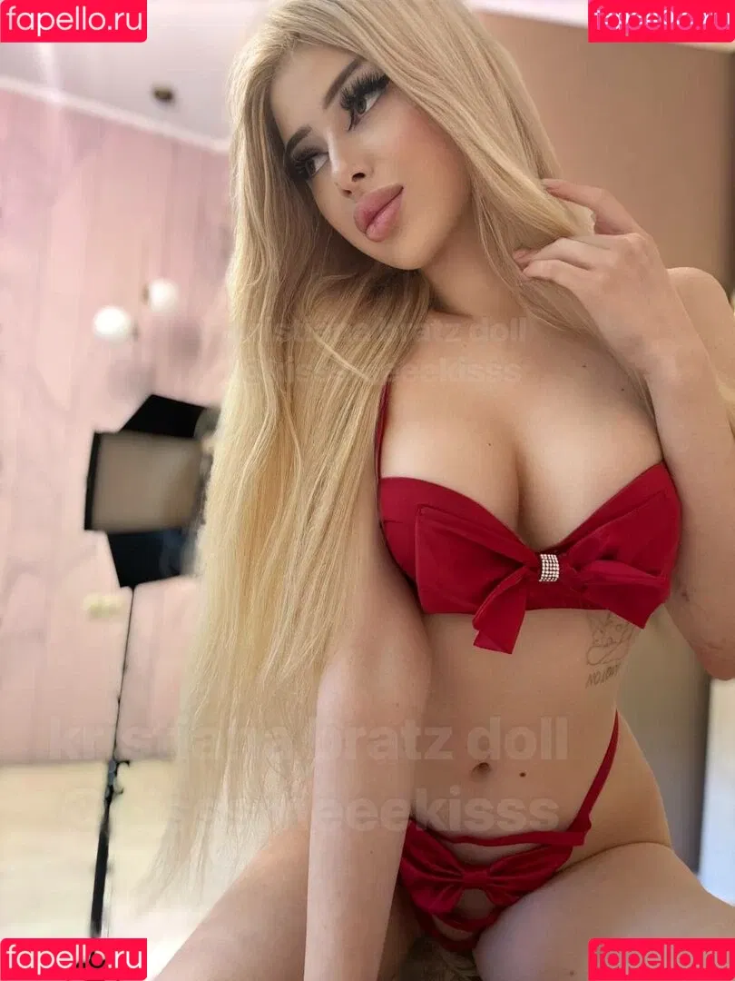 ksushechkakkk / sunny_kerss Onlyfans Photo Gallery 