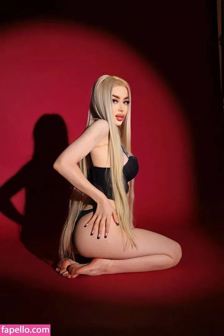 ksushechkakkk / sunny_kerss Onlyfans Photo Gallery 