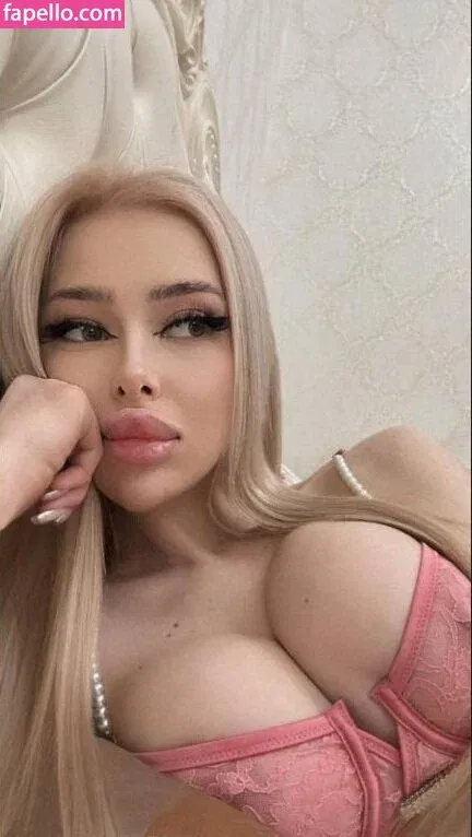 ksushechkakkk / sunny_kerss Onlyfans Photo Gallery 