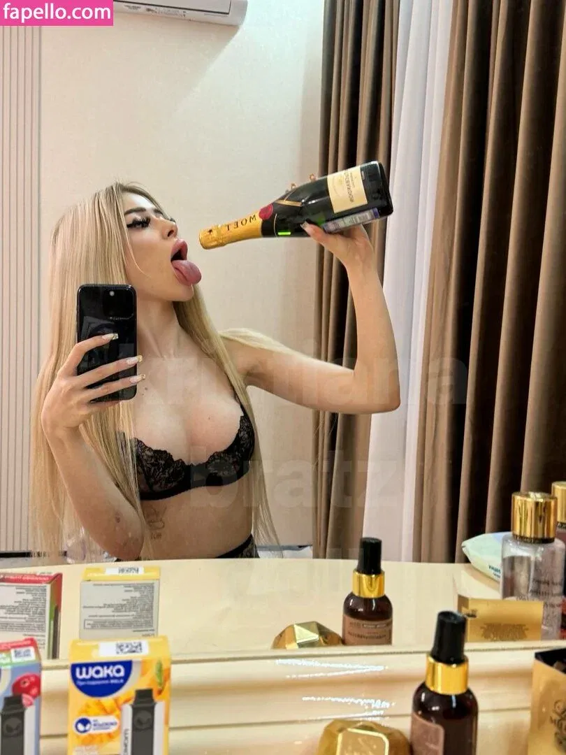 ksushechkakkk / sunny_kerss Onlyfans Photo Gallery 