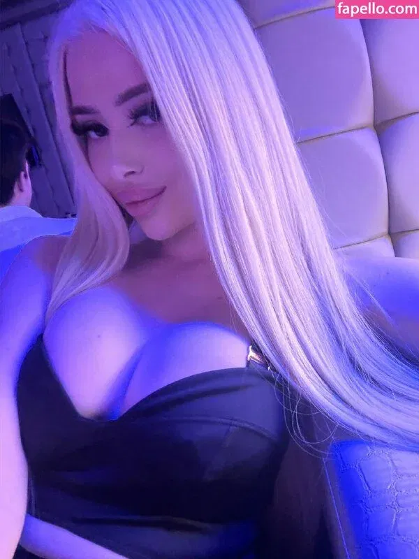 ksushechkakkk / sunny_kerss Onlyfans Photo Gallery 