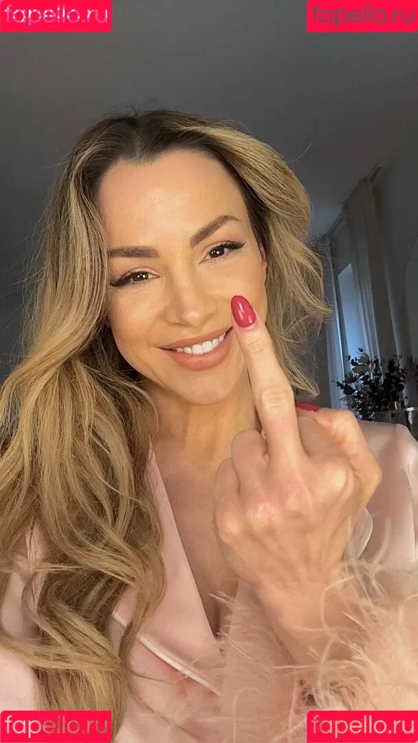 Jordan Carver / joca / jordancarverofficial Onlyfans Photo Gallery 