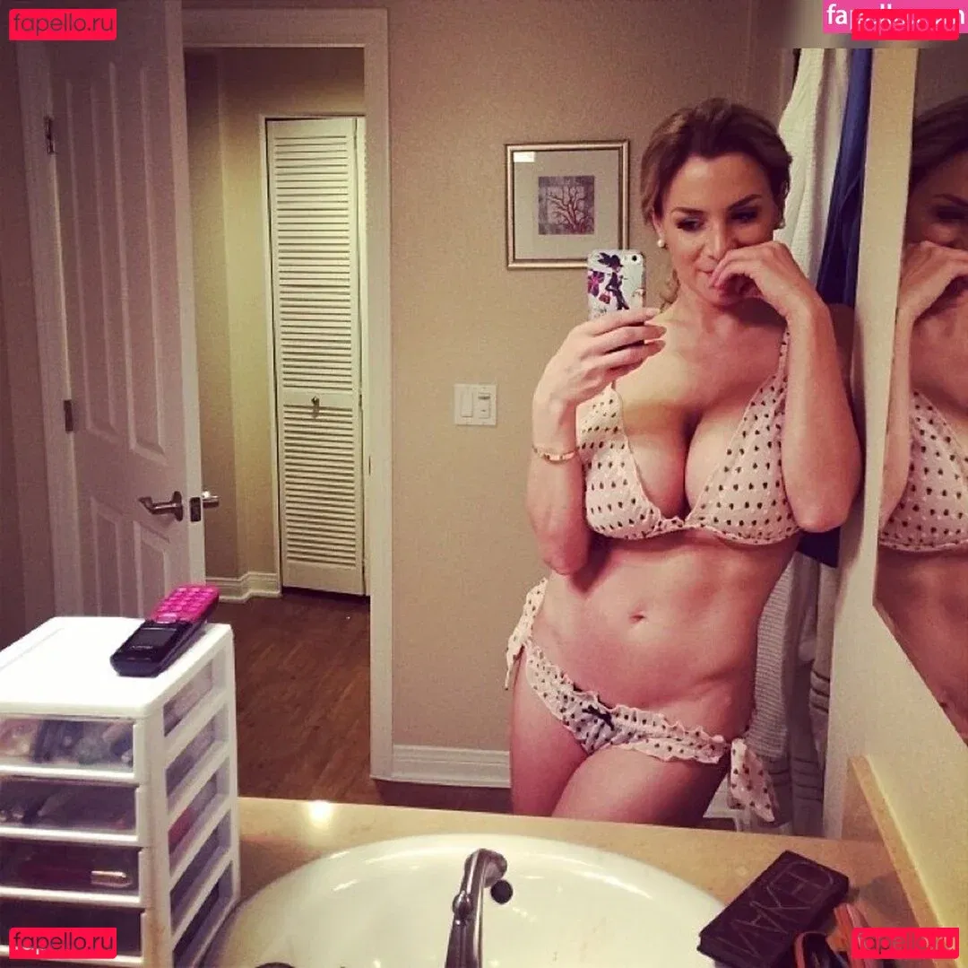 Jordan Carver / joca / jordancarverofficial Onlyfans Photo Gallery 