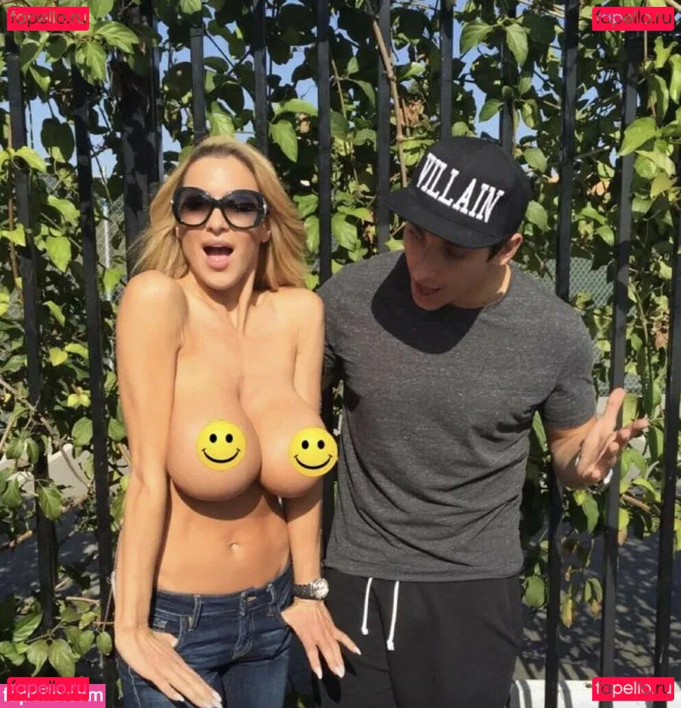 Jordan Carver / joca / jordancarverofficial Onlyfans Photo Gallery 