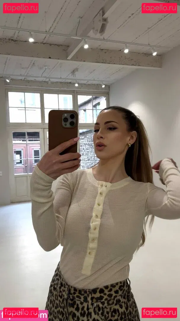 Jordan Carver / joca / jordancarverofficial Onlyfans Photo Gallery 