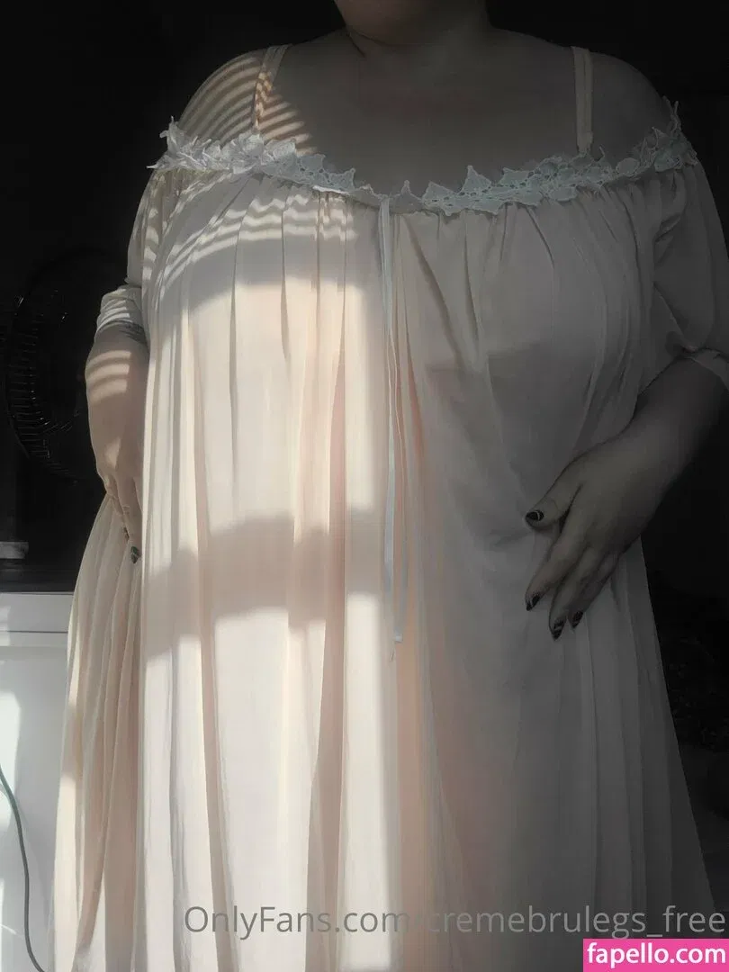 cremebrulegs_free / thebeautifulgabonese Onlyfans Photo Gallery 