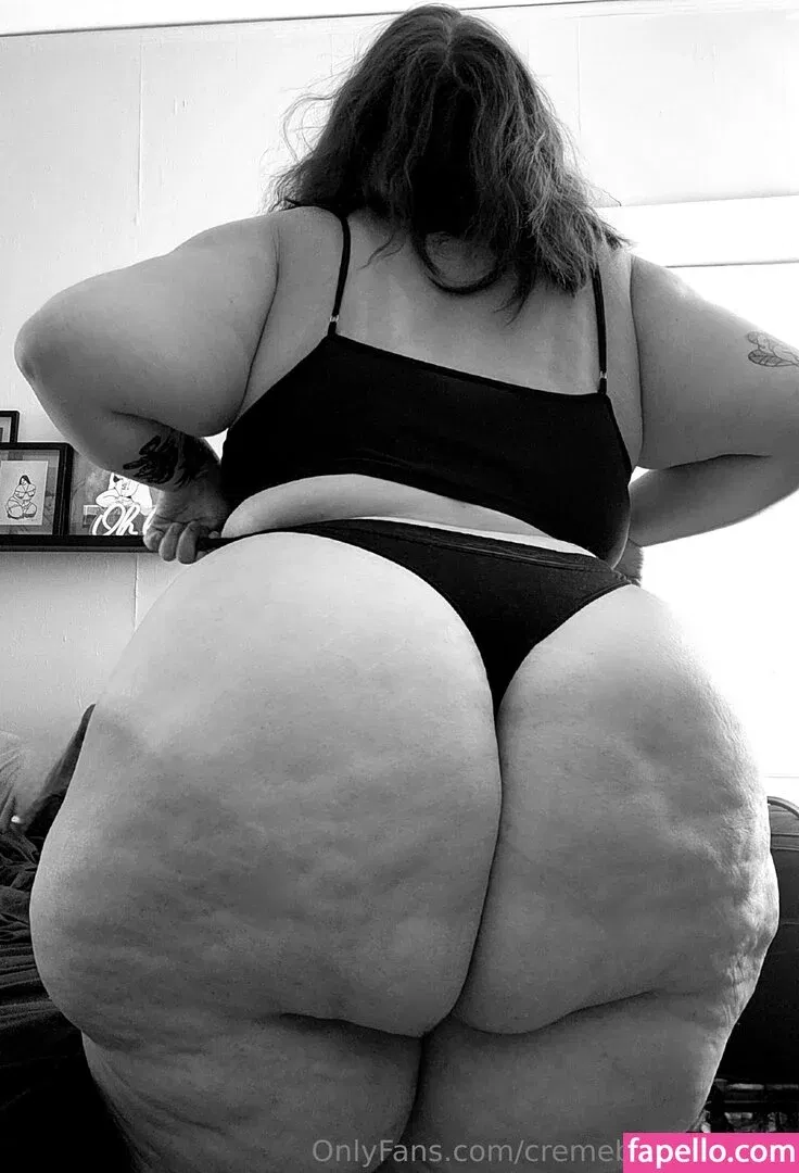 cremebrulegs_free / thebeautifulgabonese Onlyfans Photo Gallery 