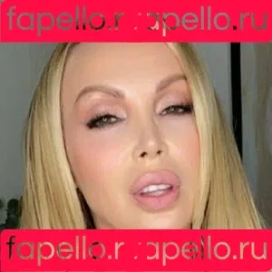 mega / nikkibenz Onlyfans Photo Gallery 