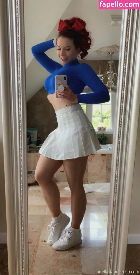 ludellahahn Onlyfans Photo Gallery 