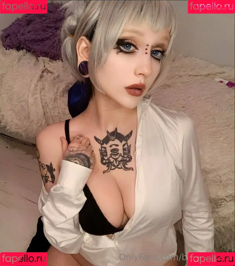 biancastarz / biancatarot Onlyfans Photo Gallery 