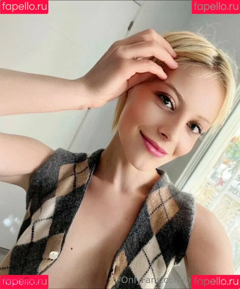 biancastarz / biancatarot Onlyfans Photo Gallery 