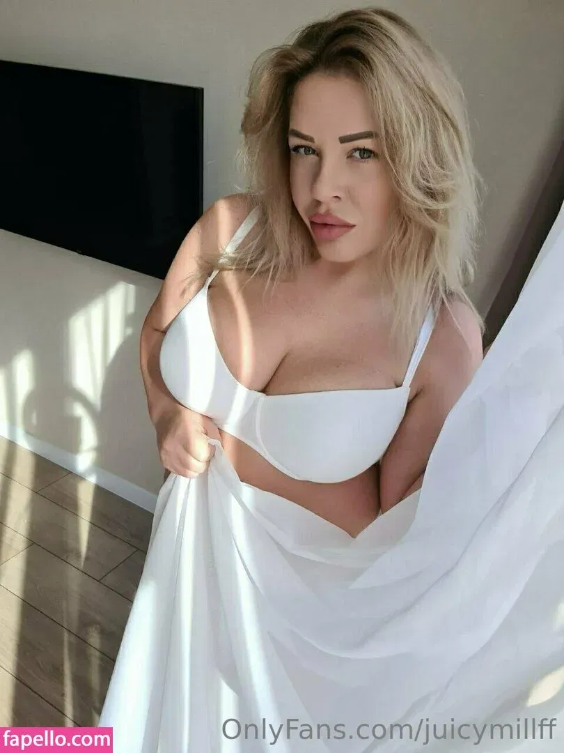 biancastarz / biancatarot Onlyfans Photo Gallery 