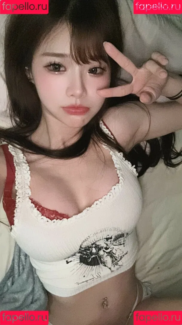 irissiri129 / irisyiyi_ / 艾怡 Onlyfans Photo Gallery 