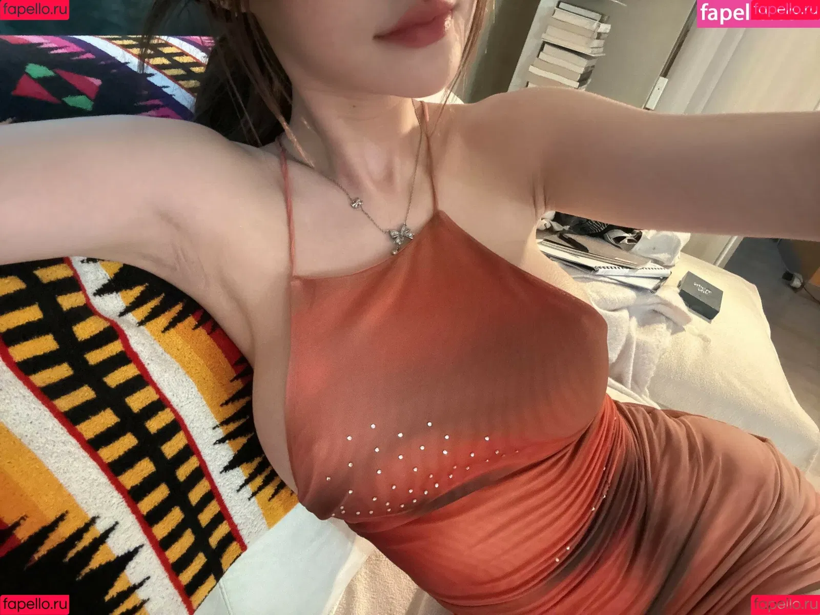 irissiri129 / irisyiyi_ / 艾怡 Onlyfans Photo Gallery 