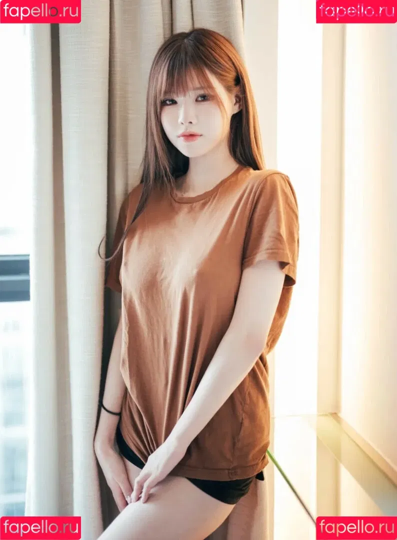 irissiri129 / irisyiyi_ / 艾怡 Onlyfans Photo Gallery 