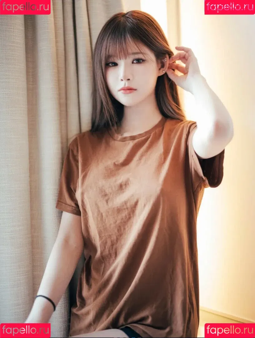 irissiri129 / irisyiyi_ / 艾怡 Onlyfans Photo Gallery 