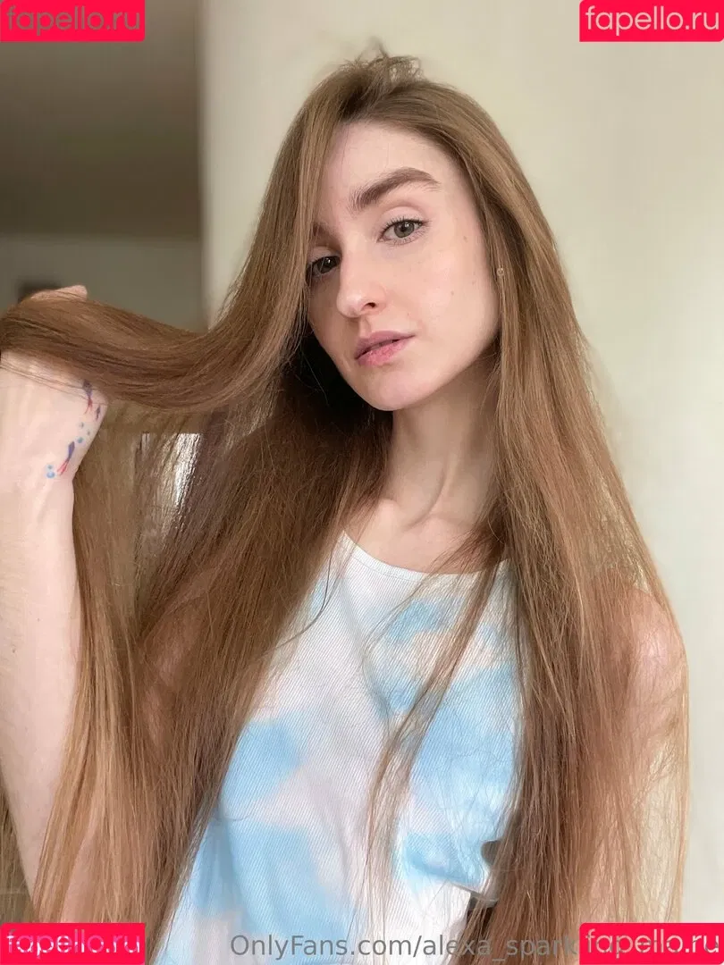 alexa1axela / alexa_sparkling_maine Onlyfans Photo Gallery 