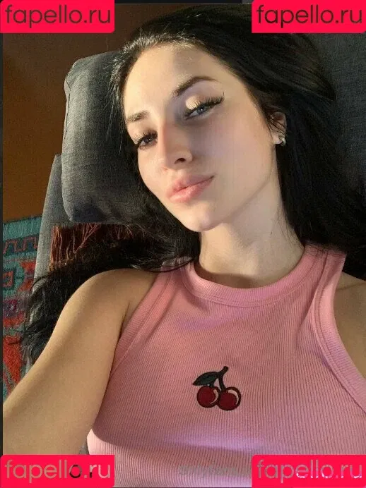 purebeautye / purebeautypurebeauty Onlyfans Photo Gallery 