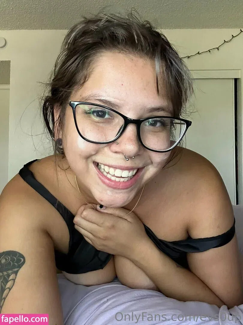 evs0up / fb_0296 Onlyfans Photo Gallery 