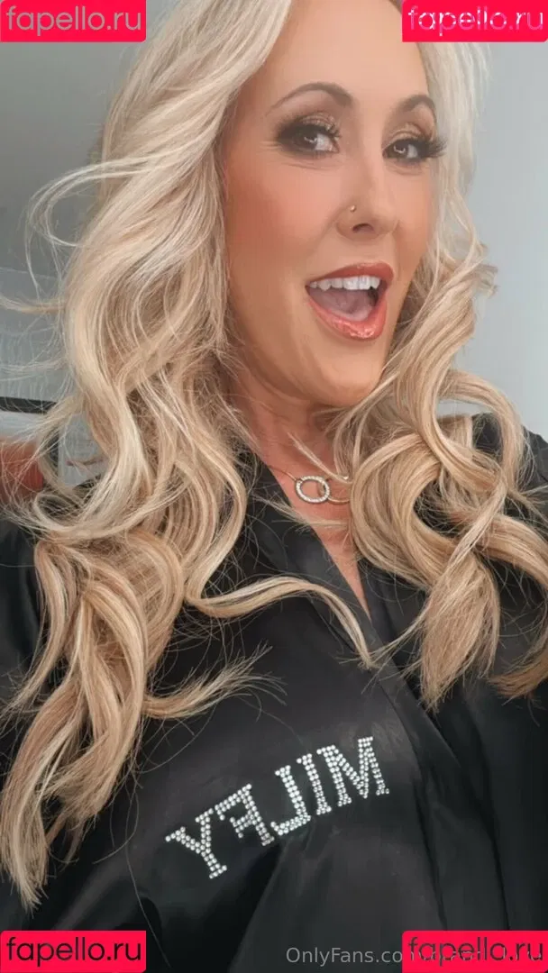 Brandi Love / brandi_love / brandilove_fan / vids Onlyfans Photo Gallery 