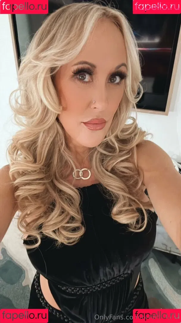 Brandi Love / brandi_love / brandilove_fan / vids Onlyfans Photo Gallery 