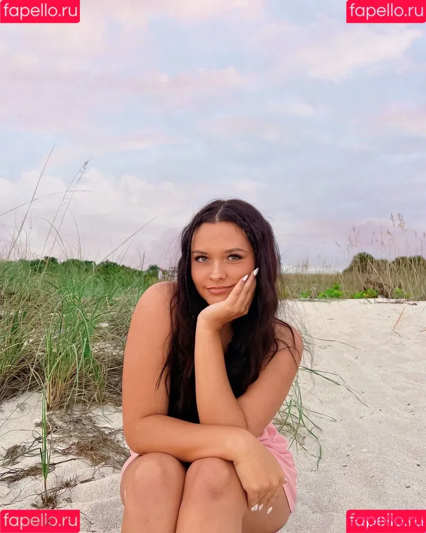 Emma Marie / emmamarie Onlyfans Photo Gallery 