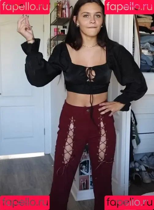 Emma Marie / emmamarie Onlyfans Photo Gallery 