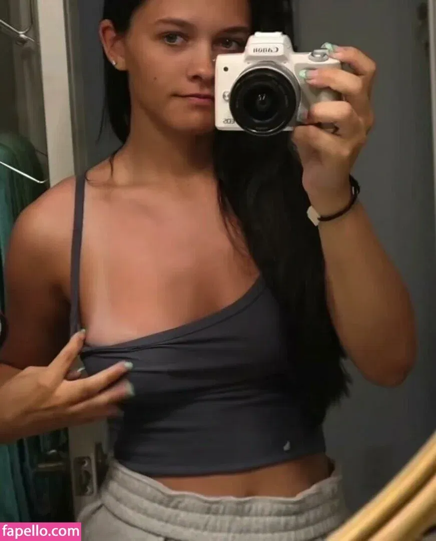 Emma Marie / emmamarie Onlyfans Photo Gallery 