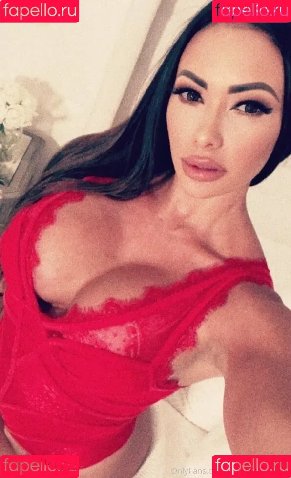 Maria Villalba / mariaacvillalba / mariavillalbauncut / themariavillalba Onlyfans Photo Gallery 