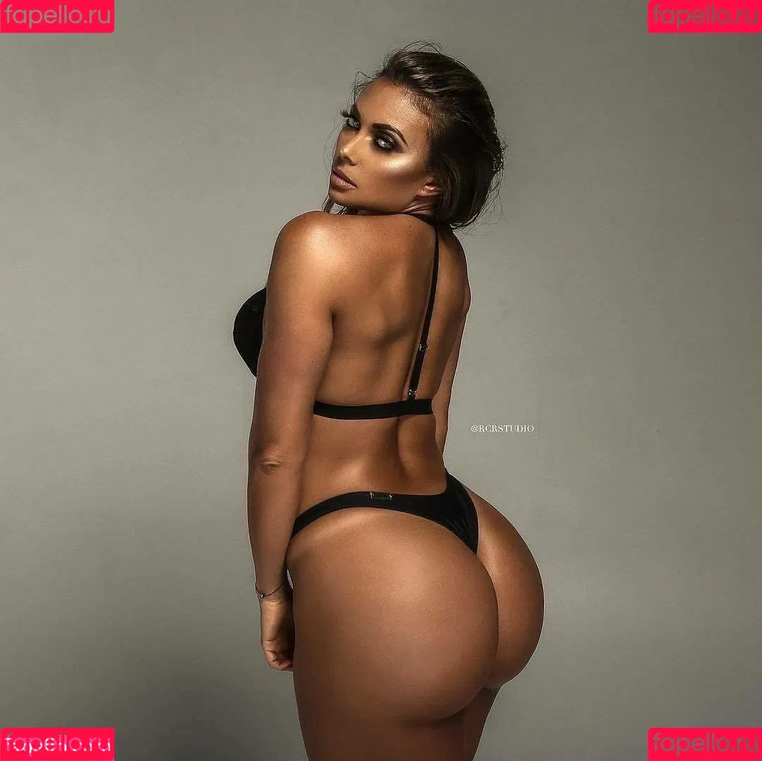 Maria Villalba / mariaacvillalba / mariavillalbauncut / themariavillalba Onlyfans Photo Gallery 