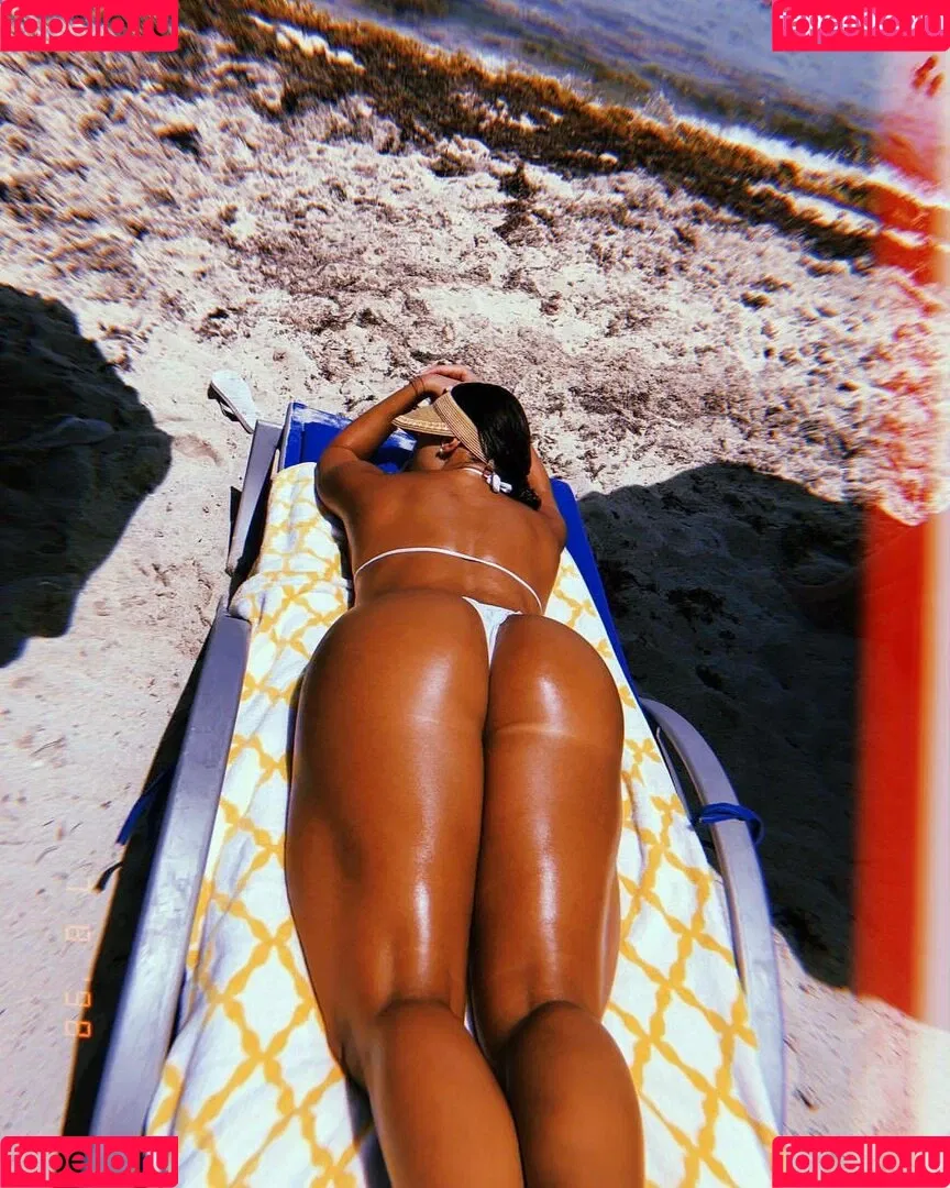 Maria Villalba / mariaacvillalba / mariavillalbauncut / themariavillalba Onlyfans Photo Gallery 