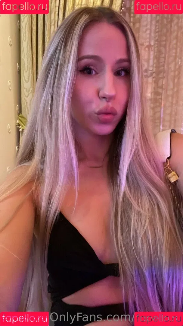 Hayleex / haylee_cb Onlyfans Photo Gallery 