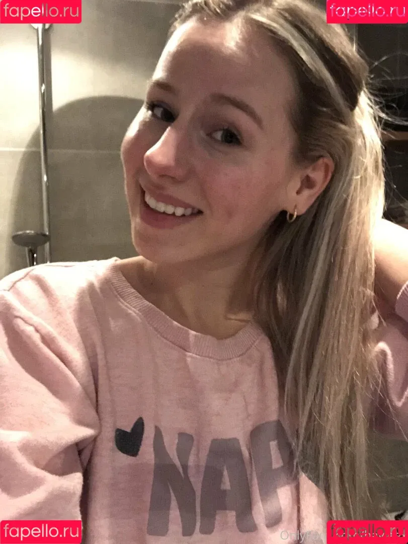 Hayleex / haylee_cb Onlyfans Photo Gallery 
