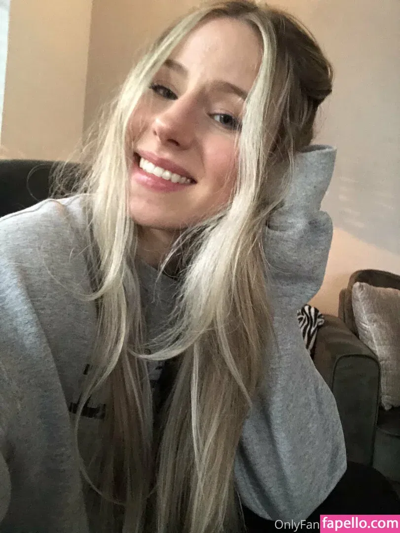 Hayleex / haylee_cb Onlyfans Photo Gallery 