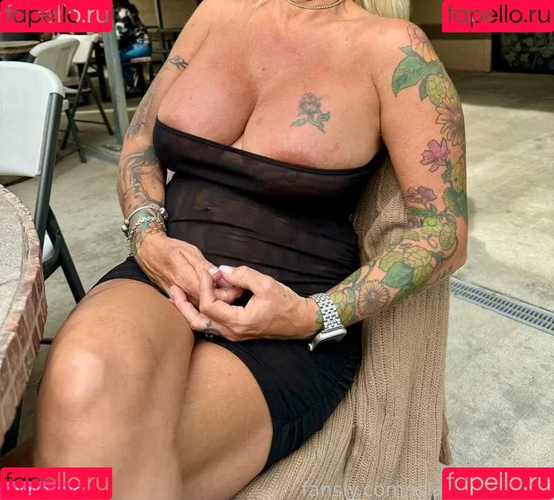 IslandGirlFun / aanchalaroraa / https: / island_girl_fun Onlyfans Photo Gallery 