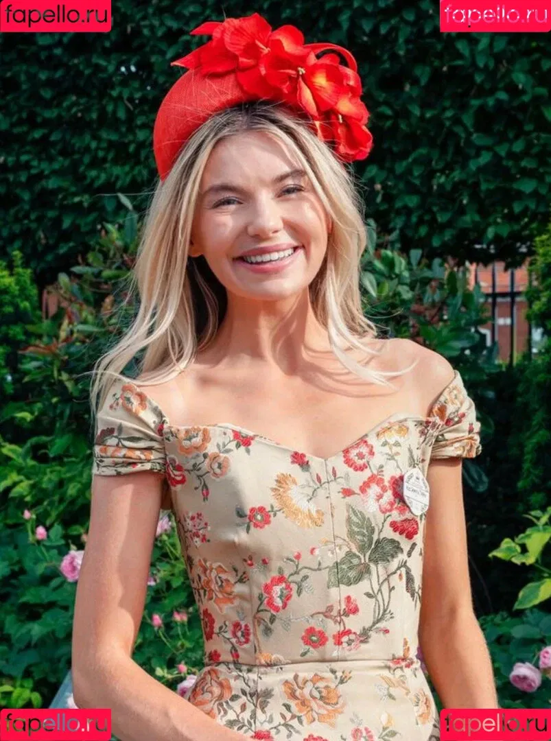 Georgia Toffolo / Toff / georgiatoffolo Onlyfans Photo Gallery 