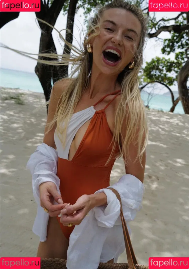 Georgia Toffolo / Toff / georgiatoffolo Onlyfans Photo Gallery 
