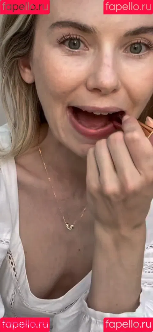 Georgia Toffolo / Toff / georgiatoffolo Onlyfans Photo Gallery 
